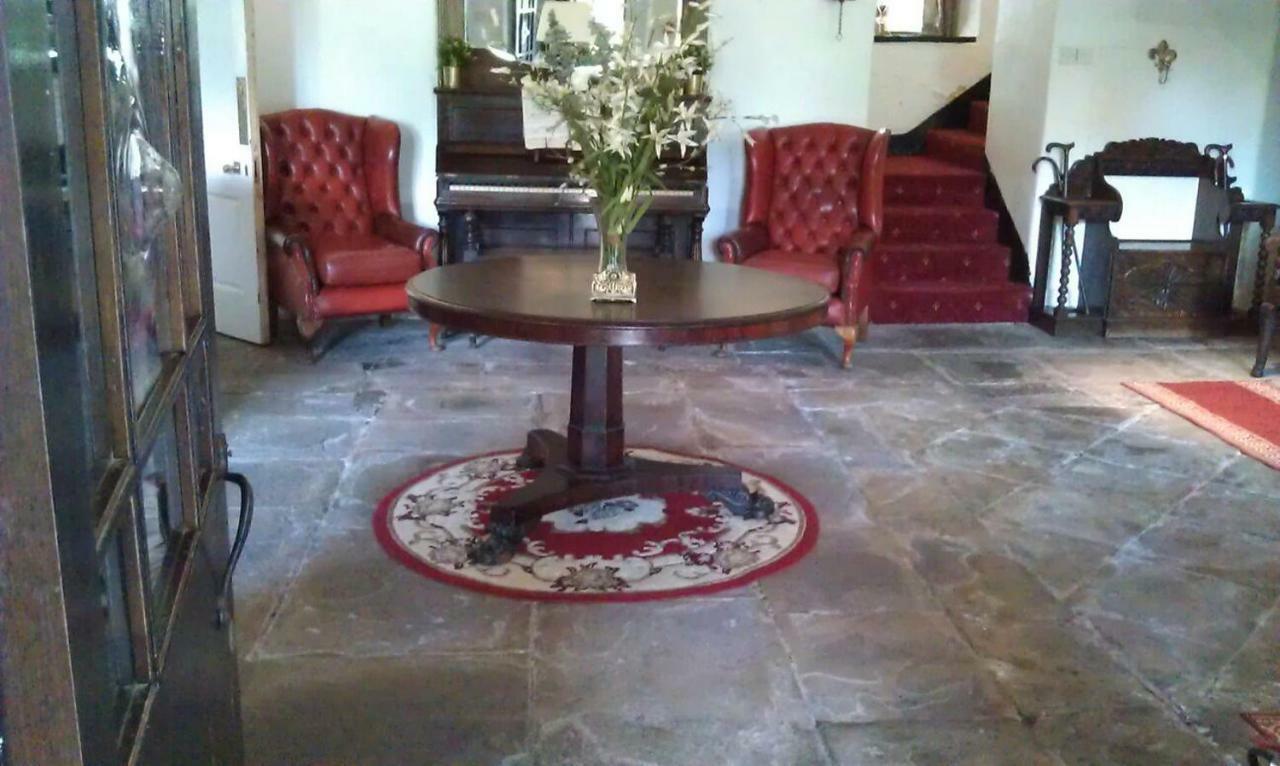 Rangeworthy Court Hotel Eksteriør billede